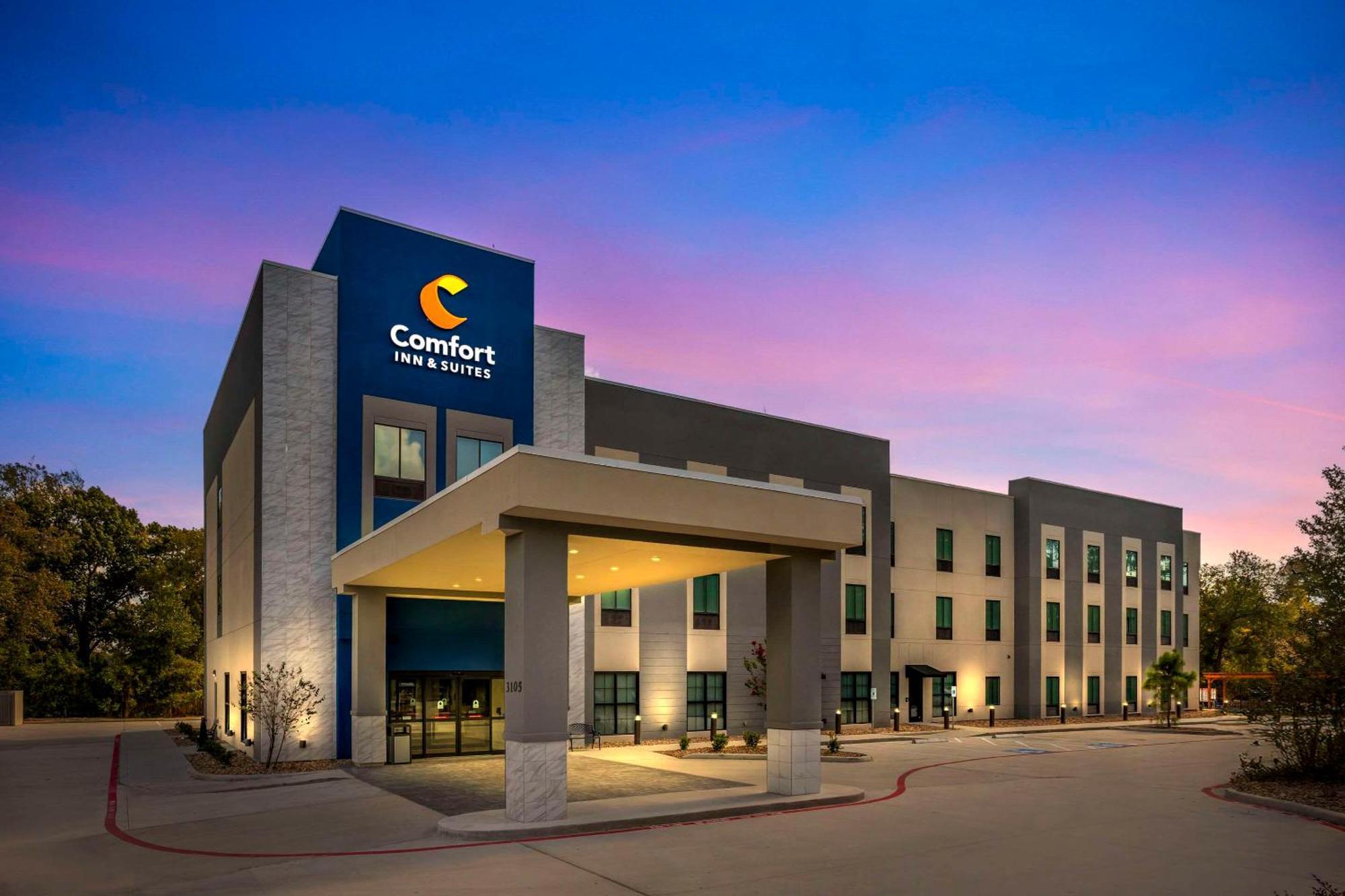 Comfort Inn & Suites Huntsville Near University מראה חיצוני תמונה